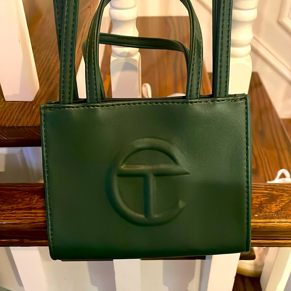 Telfar: green small